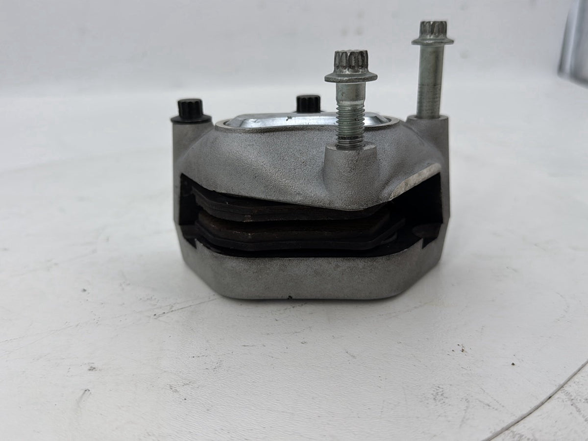 2002 Harley Touring CVO Screamin Eagle Road King OEM Front Right 1 Brake Caliper