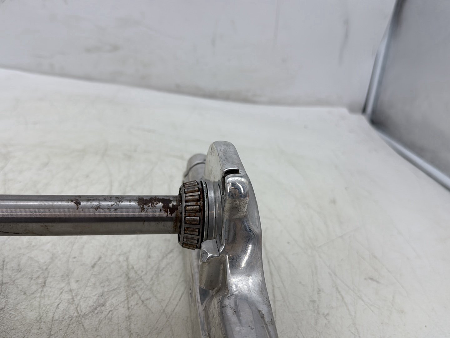 2012 Harley Dyna Super Glide Custom FXDCI OEM Front Fork Upper Lower Triple Tree