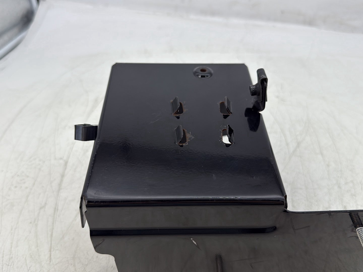 2004 Harley Road King Touring Custom FLHRSI OEM Battery Tray Bracket Holder Carrier
