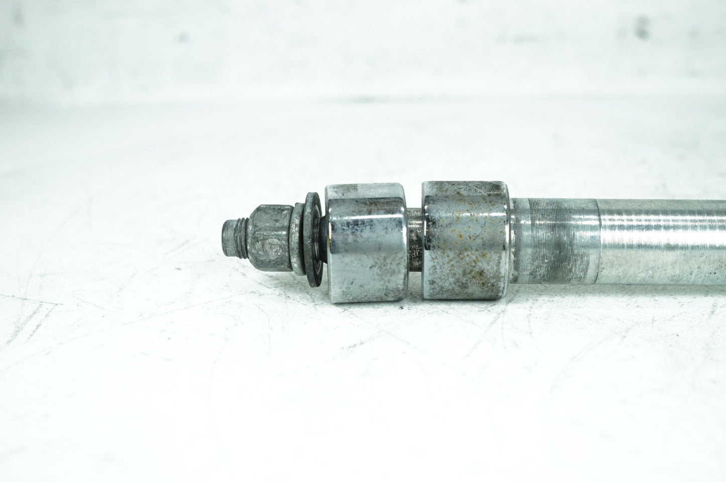 1999 - 2006 Harley-Davidson Touring Electra Ultra Classic Front Wheel Axle Bolt Shaft 43364-00