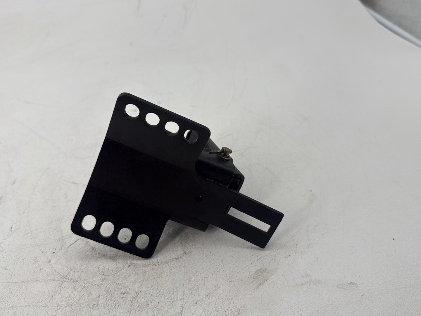 2007 Harley Touring FLHTP Electra Glide Police OEM Front Driver Rider Backrest Bracket Mount