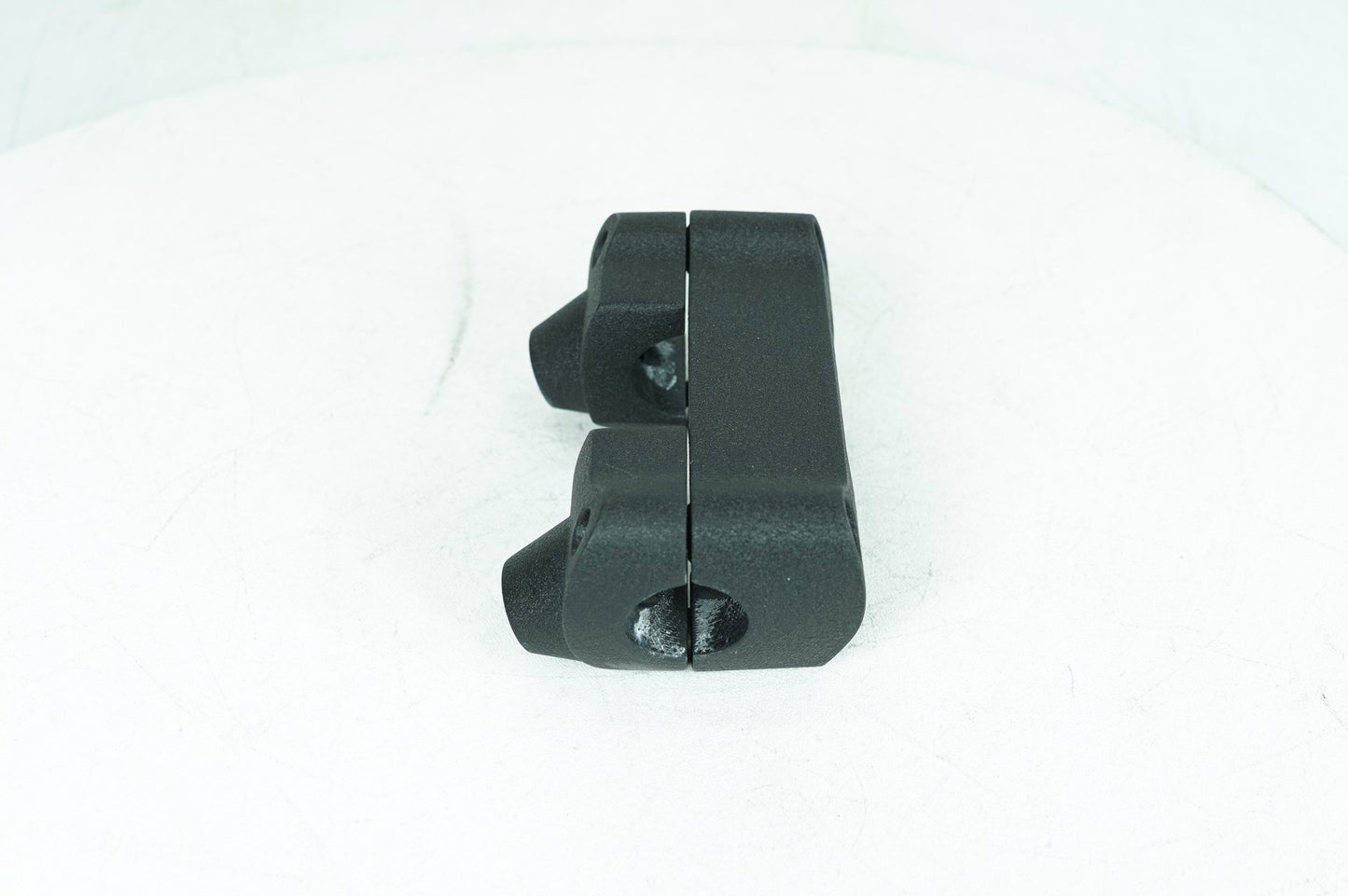 Harley-Davidson Misc  Front Handlebar Riser Top Clamp 55900290