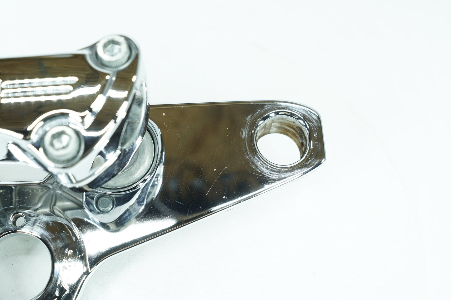 1999 - 2006 Harley-Davidson Dyna Wide Glide Front Fork Upper Triple Tree Clamps  	45672-80B
