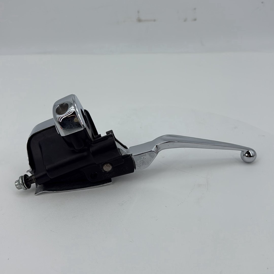 2007 - 2012 Harley-Davidson Touring Street Glide Front Right Brake Lever Master Cylinder  	45105-05A
