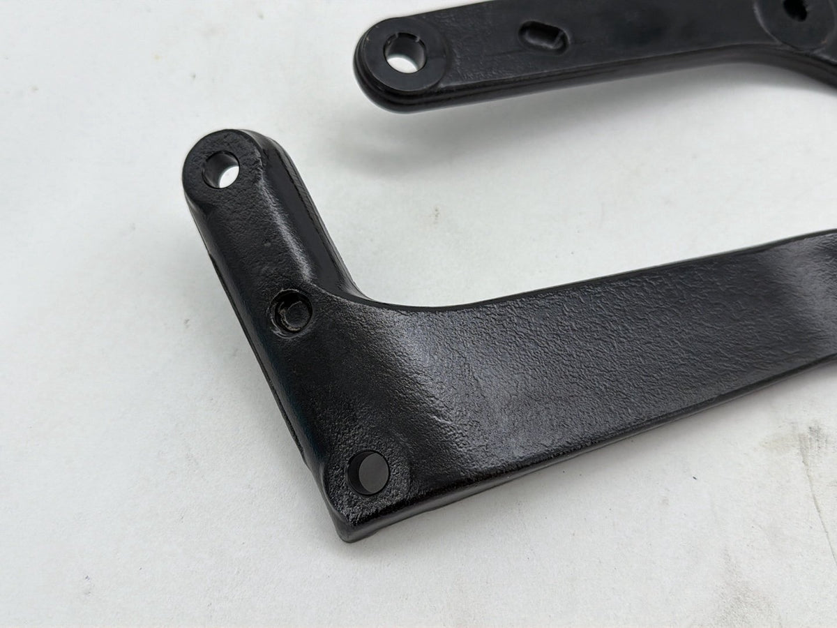 2015 Harley Softail Deluxe FLSTN OEM Rear Left & Right Fender Support Bracket