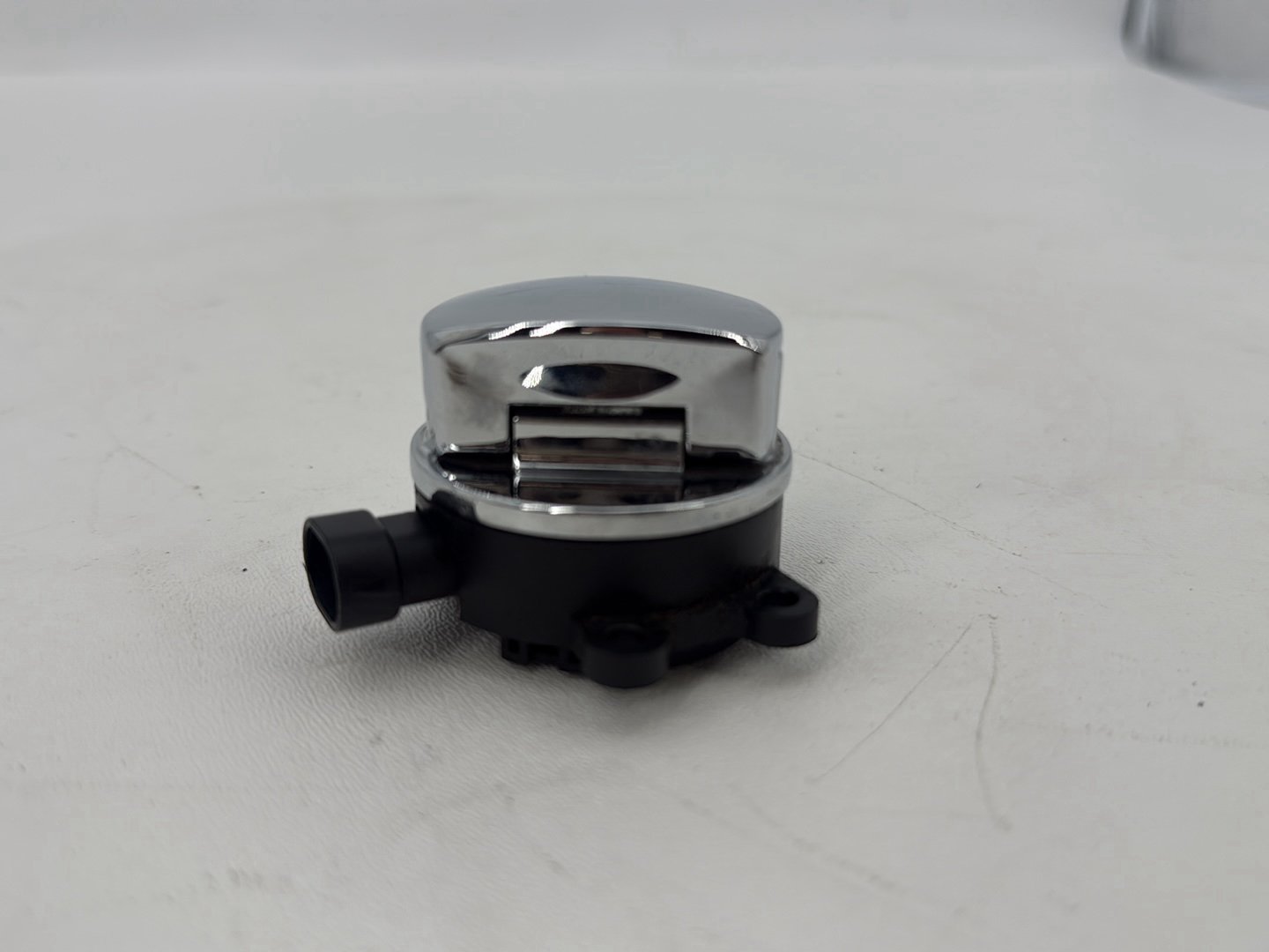 2007 - 2017 Harley-Davidson Dyna Wide Glide Ignition Switch Cylinder Barrel Lockset NOKey  	71430-12