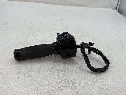 2018 Harley Electra Glide Touring Ultra FLHTCU OEM Right Engine Start Kill Switches Controls