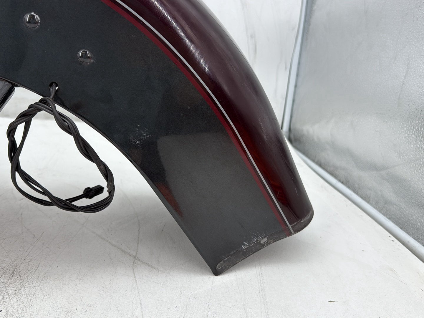 2005 Harley Electra Glide Touring Ultra FLHTCUI OEM Front Wheel Fender Shell Panel