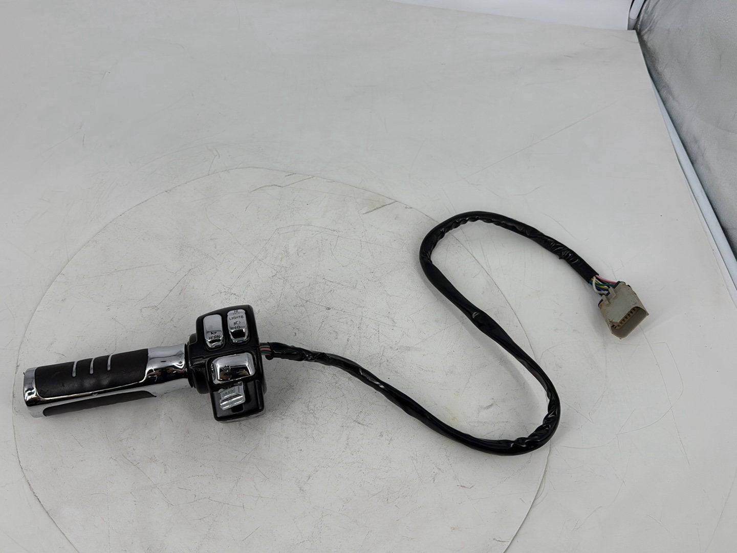 2008 - 2016 Harley-Davidson Touring Street Glide Left Turn Signal Headlight Switches Controls 71682-06A