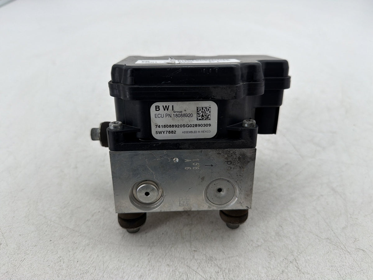 2011 Harley Street Glide Touring FLHX-103 OEM ABS Brake Pump & Control Module