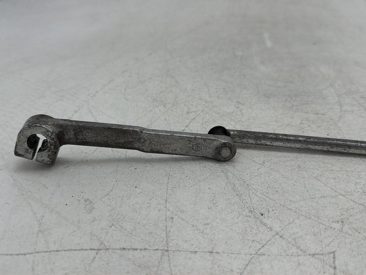 2007 Harley Dyna Street Bob FXDB OEM Gear Shifter Lever Arm w/ Rod linkage