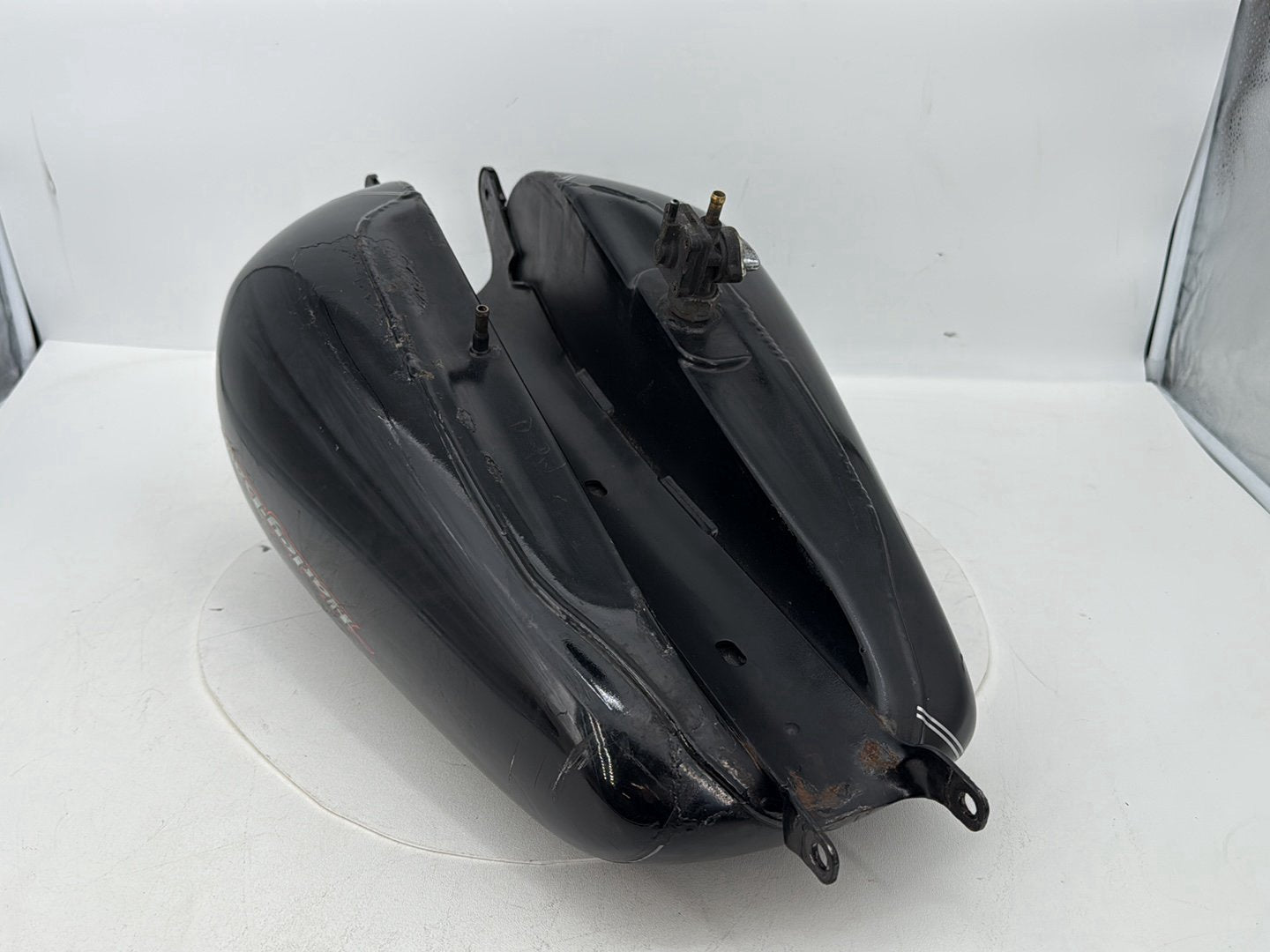 2004 - 2013 Harley-Davidson Sportster 883 Custom Fuel Gas Tank Gasoline Reservoir 62213-04