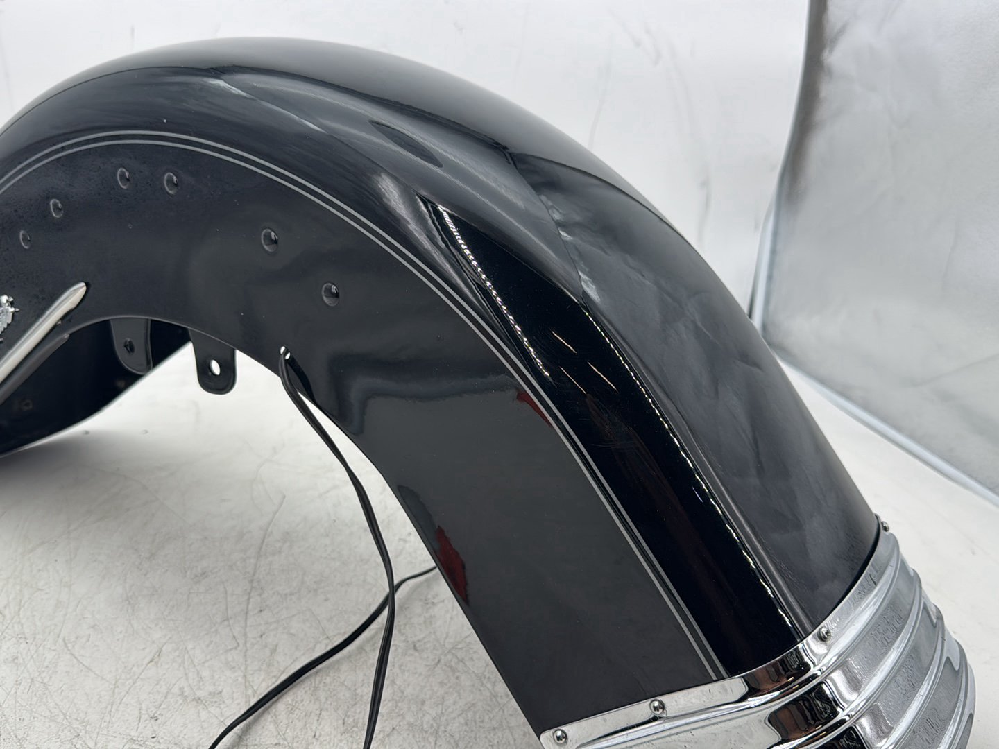 2007 Harley Softail Heritage Classic FLSTC OEM Front Wheel Fender Shell Panel