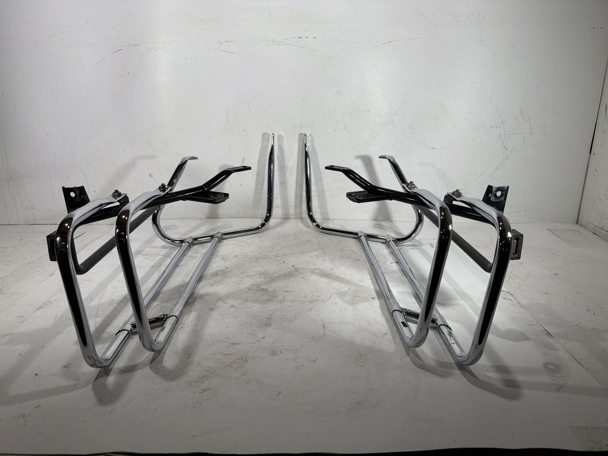 2010 Harley Electra Glide Touring Ultra OEM Rear LH RH Saddlebag Guard Rails Bar