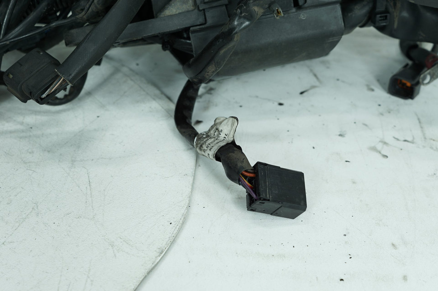 2007 - 2012 Harley-Davidson Touring Electra Glide Ultra Main Wire Wiring Harness Loom NON-abs 71000-10