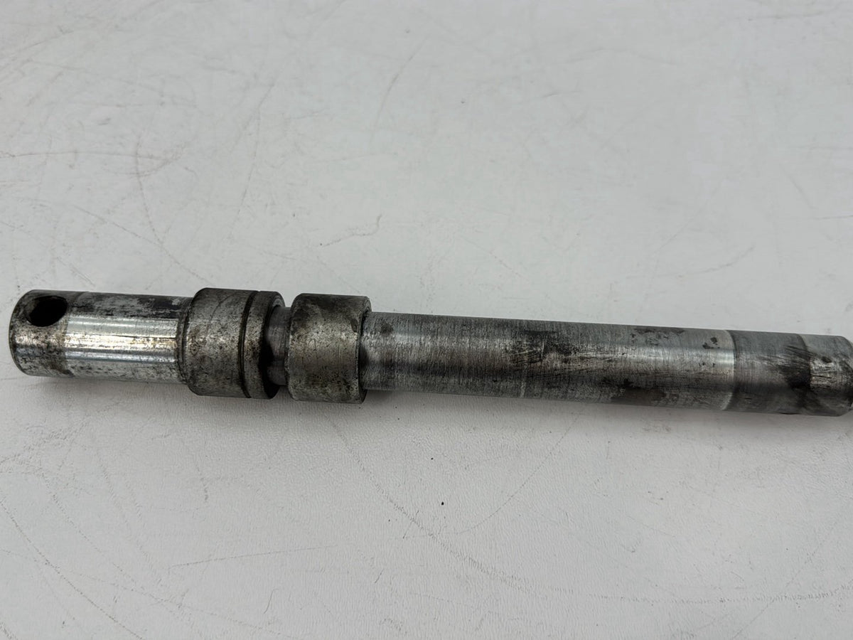 1999 - 2006 Harley-Davidson Touring Electra Glide Classic Front Wheel Axle Bolt Shaft 43364-00
