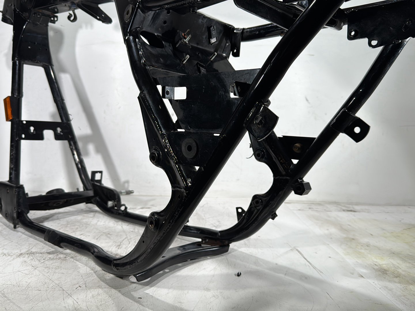 1998 Harley Road King Touring FLHRCI Classic OEM Body Main Frame Chassis CLN CLR