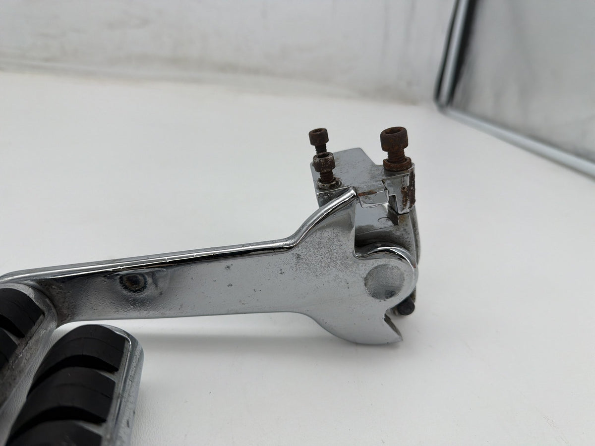 2006 Harley Electra Touring Classic Passenger Left & Right Foot Pegs Kuryakin