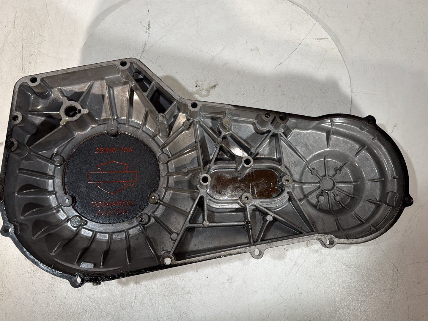 1986 - 1998 Harley-Davidson Softail Heritage Classic Outer Primary Clutch Cover 60543-95 , 25416-70A