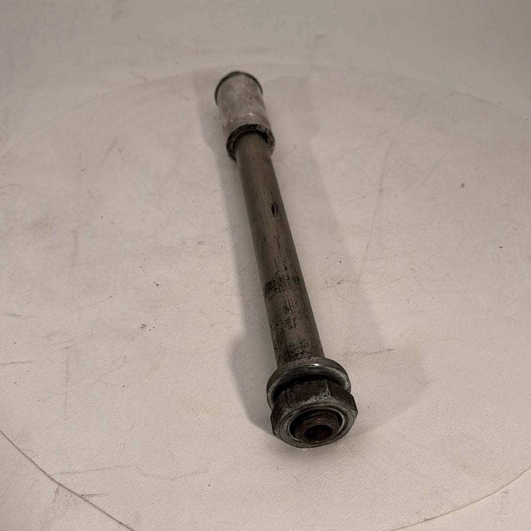 2017 - 2026 Harley-Davidson Softail Heritage Classic 114 Rear Wheel Axle Bolt Shaft 43000073