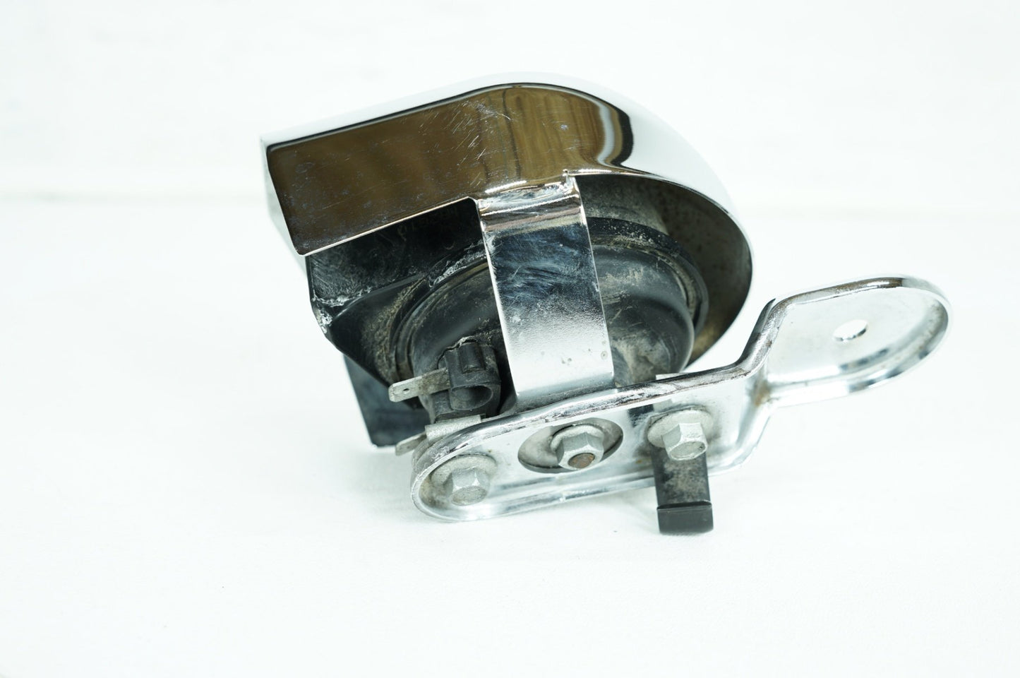 2008 - 2016 Harley-Davidson Touring Electra Police Horn Signal Klaxon Chrome Cover 69012-93A