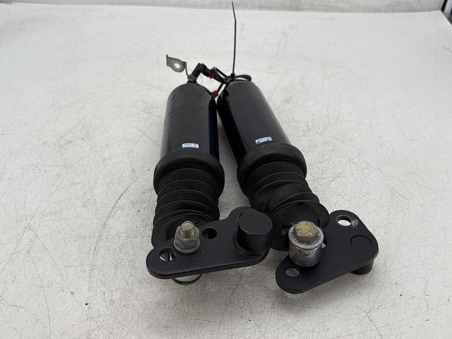 2009 Harley Street Glide Touring FLHX OEM Rear Left Right Shock Absorbers