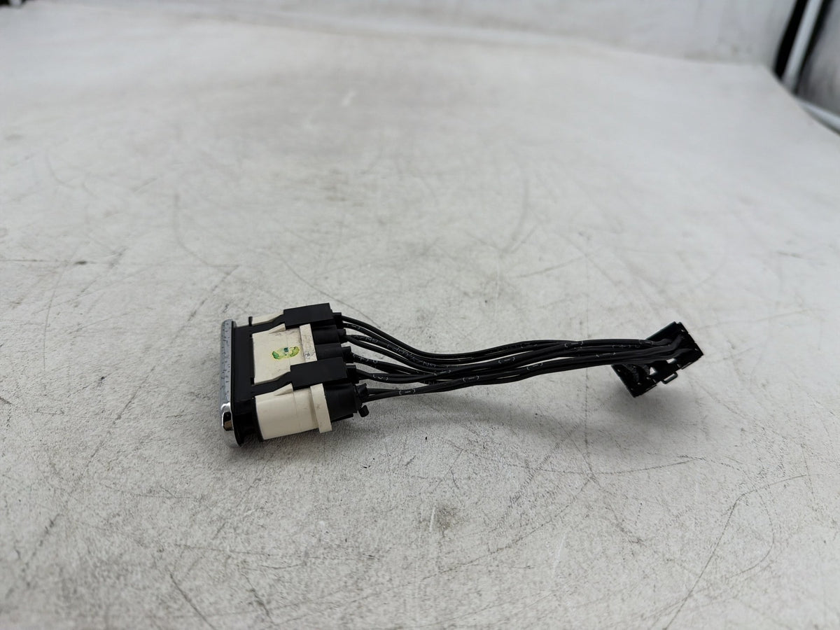 2004 Harley Electra Glide CVO Screamin Eagle OEM Dash Indicator Lamp Wire Plug In
