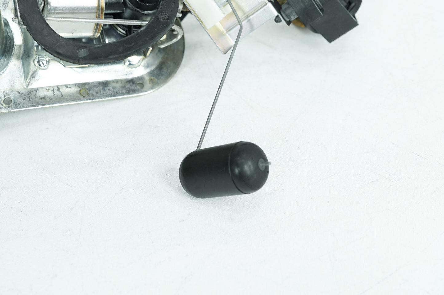 1999 - 2006 Harley-Davidson Touring Street Glide Gas Gasoline Fuel Petrol Pump Sending 62897-01B