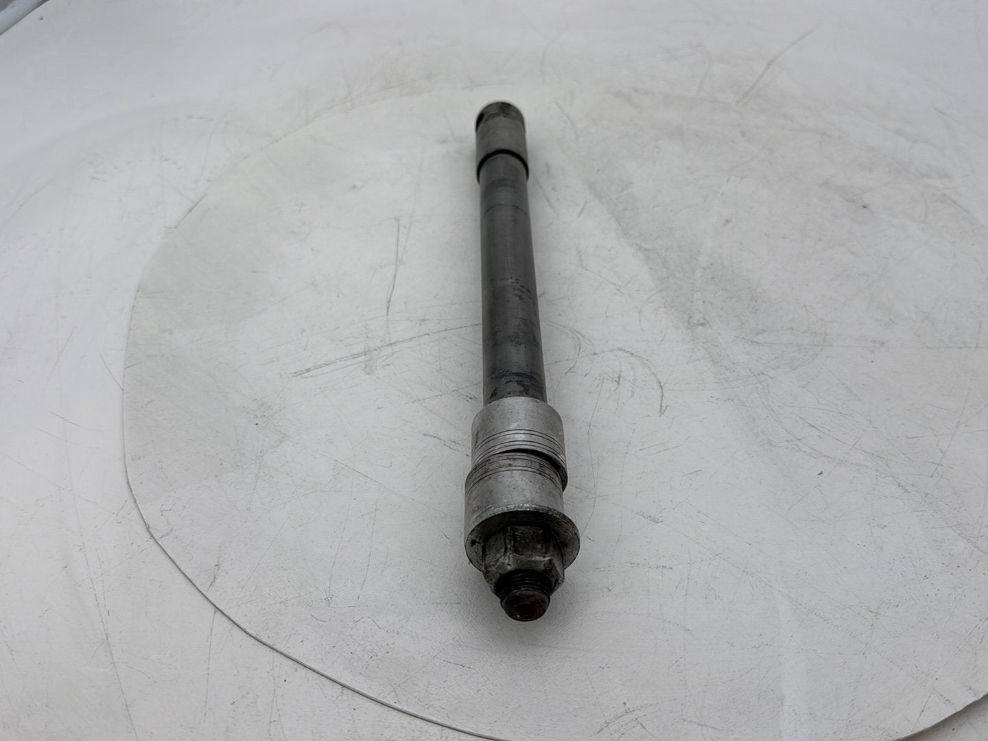 2008 Harley Electra Glide Touring Ultra FLHTCUI OEM Front Wheel Axle Bolt Shaft