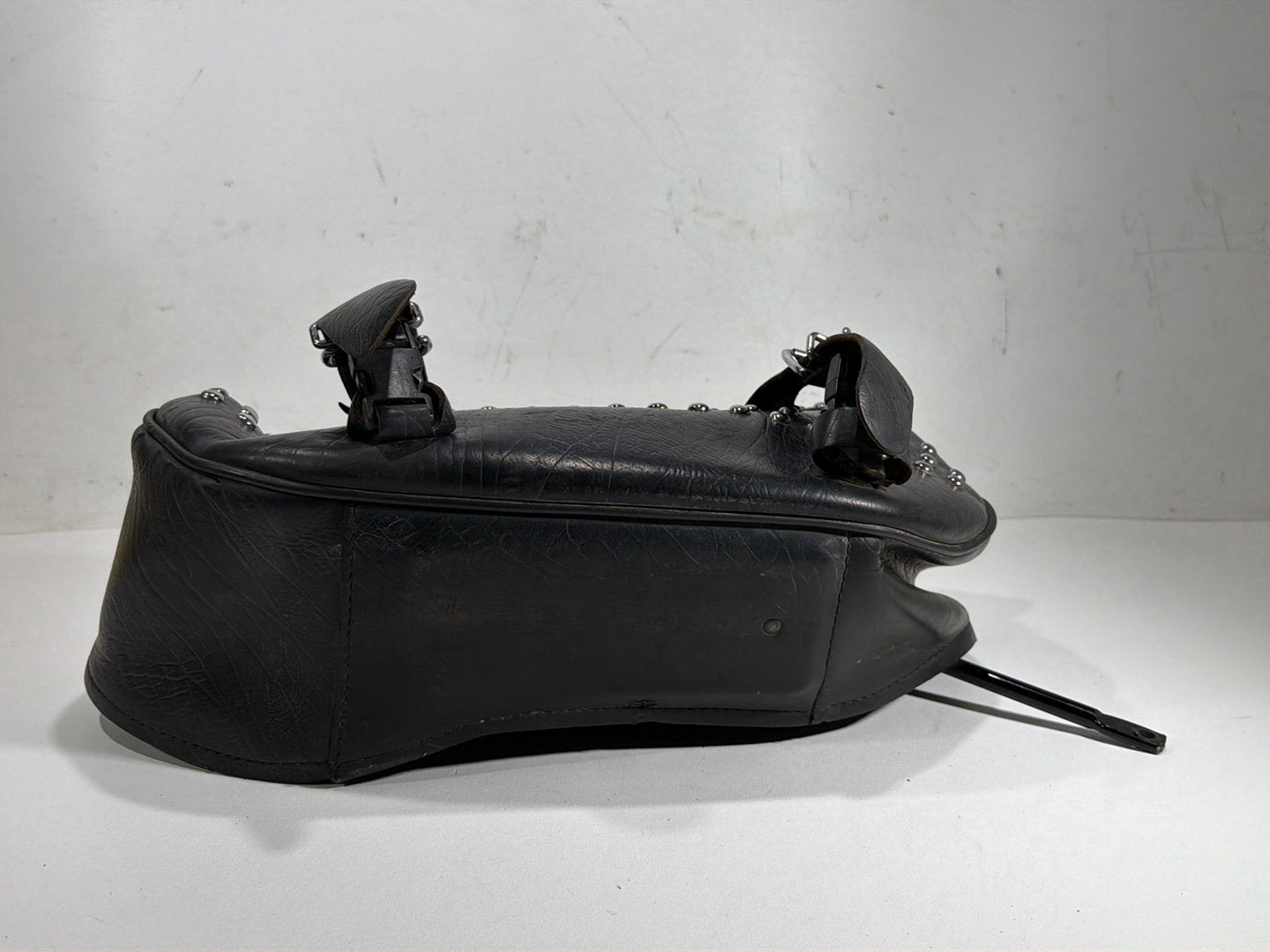 2011 Harley Heritage Softail Classic OEM Rear Right 1 Saddlebag Luggage Leather