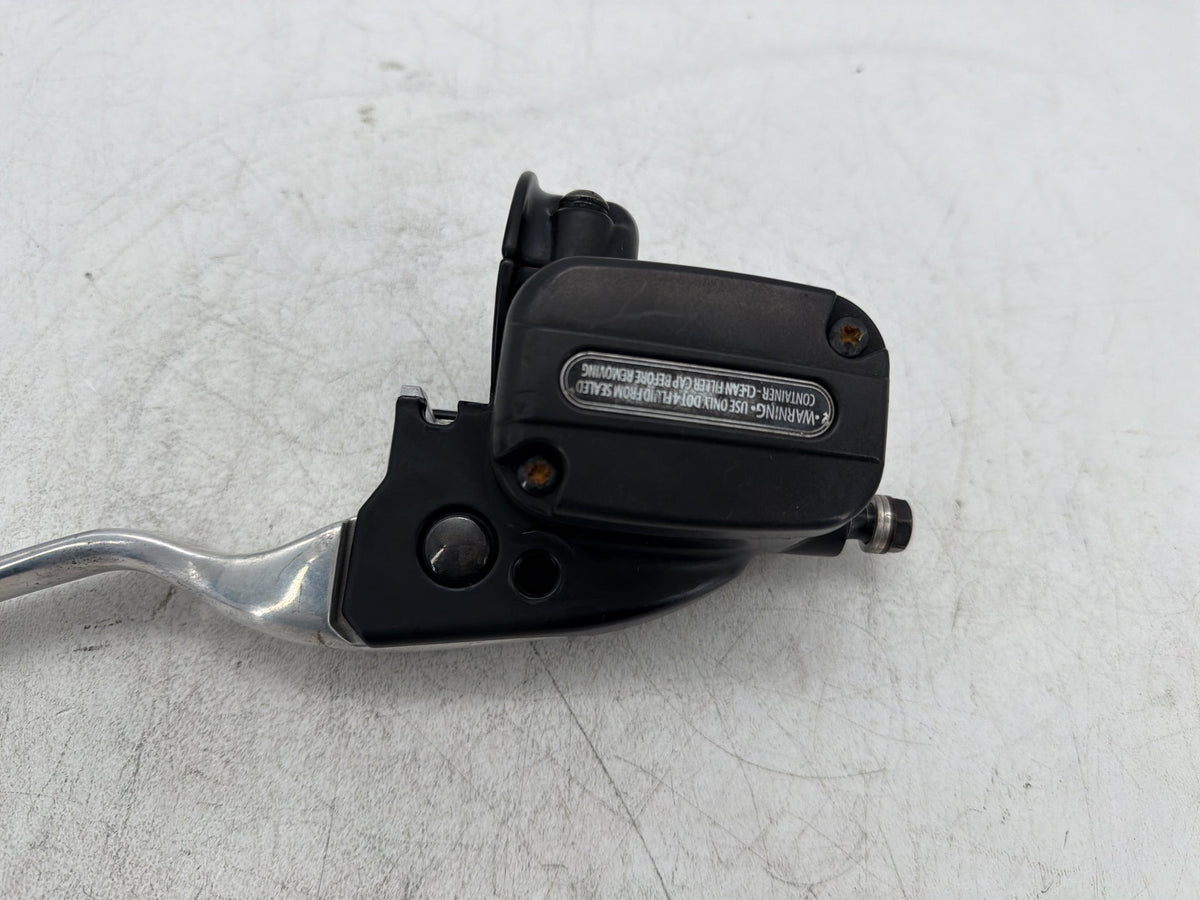13 Harley Street Glide Touring FLHX OEM Front Right Brake Lever Master Cylinder