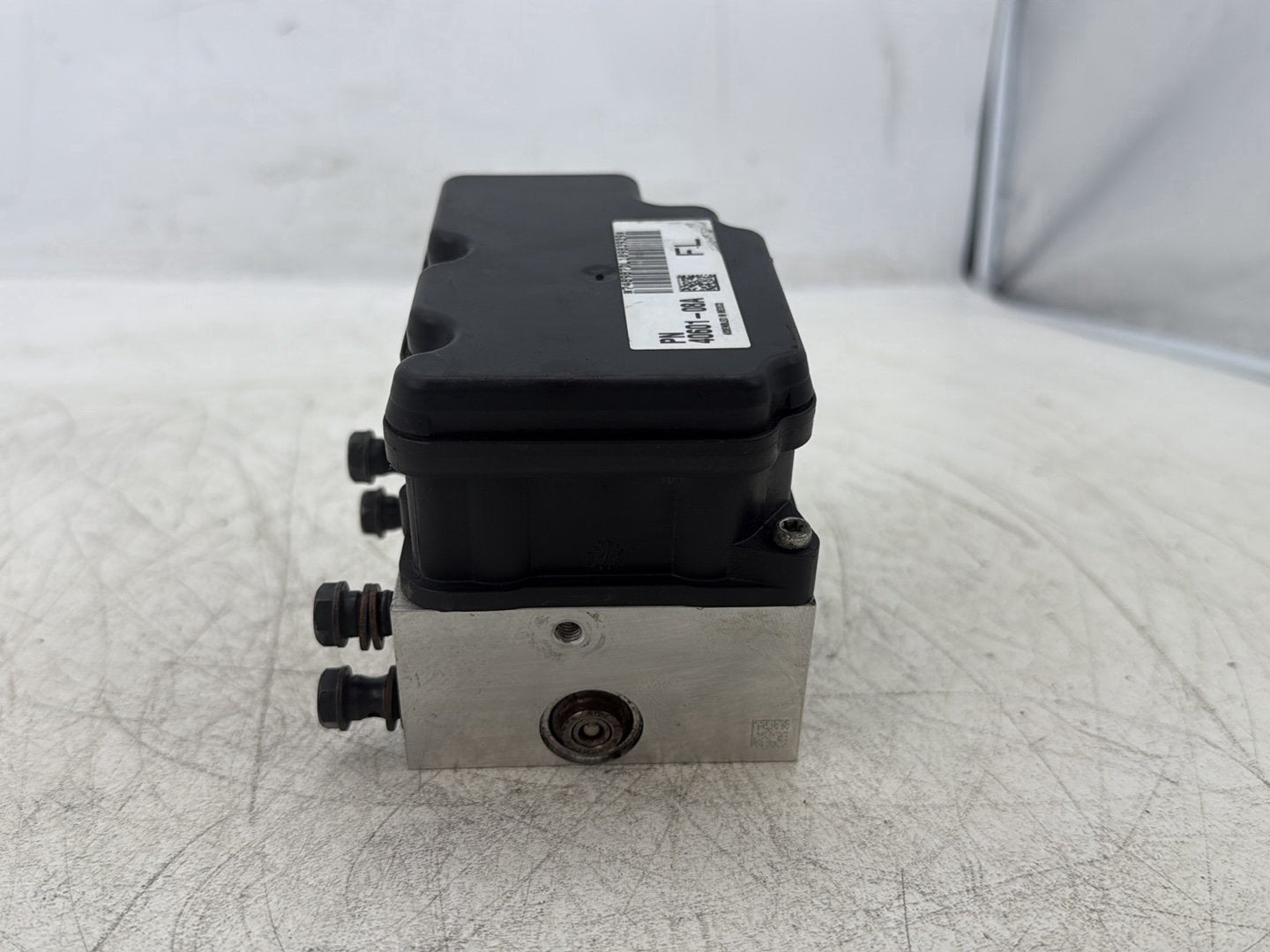 2011 Harley Street Glide Touring FLHX OEM ABS Brake Pump & Control Module
