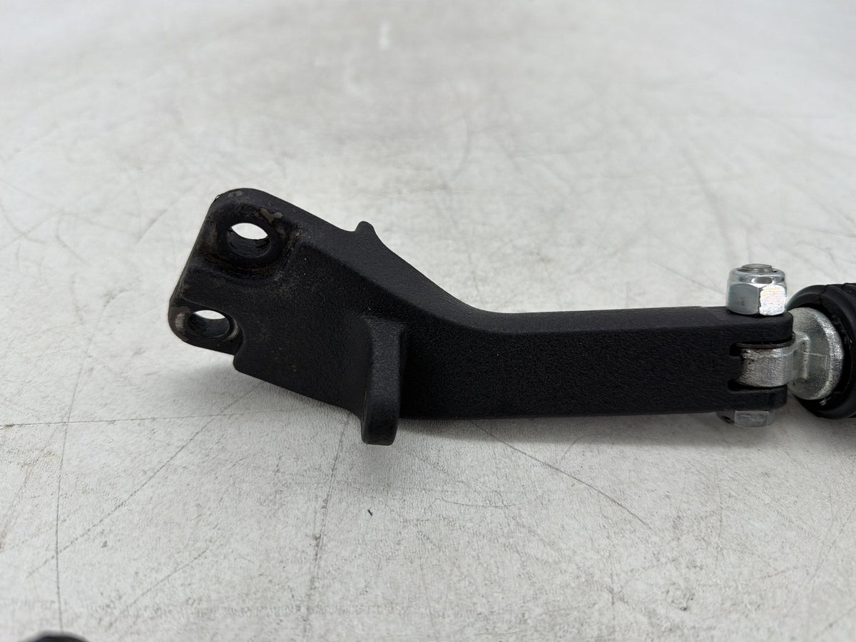 2017 Harley Dyna Street Bob FXDB OEM Passenger Left & Right Foot Pegs