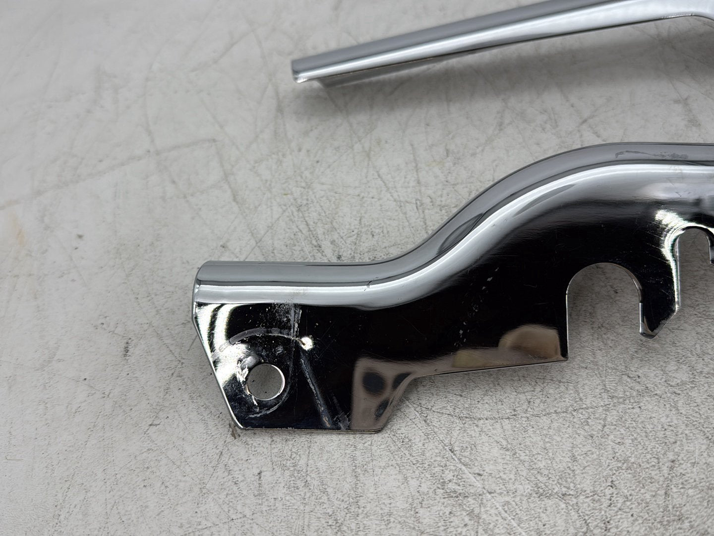 1995 Harley Road King Touring FLHR OEM Rear Left Right Fender Struts Bracket