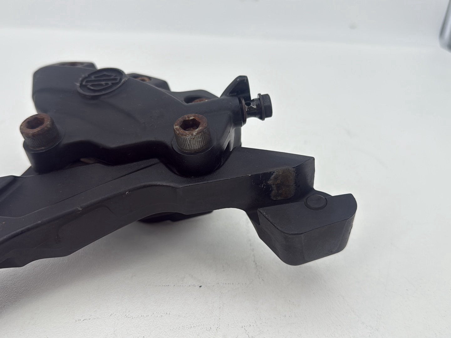 2007 - 2011 Harley-Davidson Touring Street Glide Rear Back Brake Caliper w/ Bracket 	44080-08B