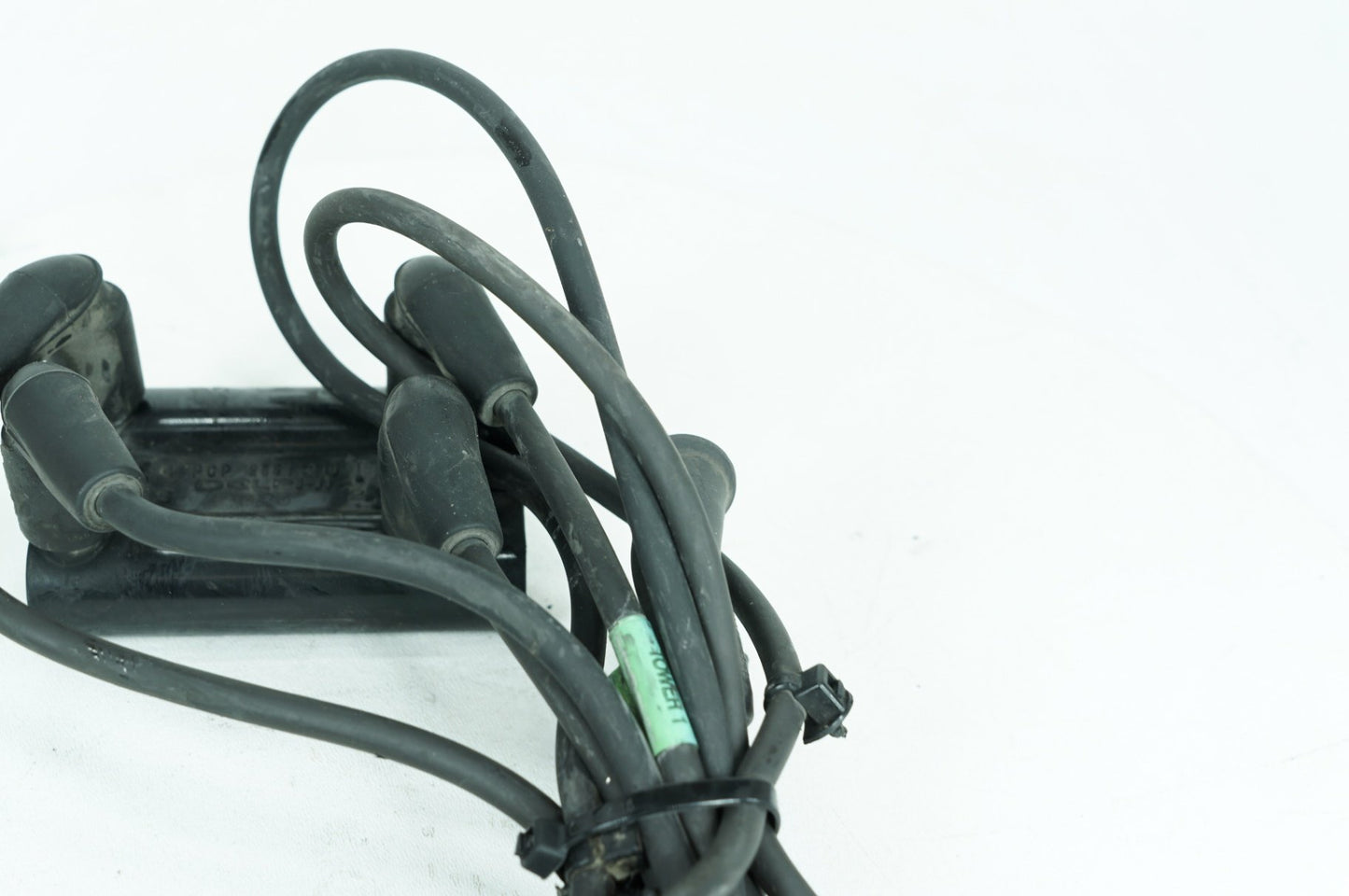 2019 Harley Touring FLHX Street Glide OEM Ignition Coil Spark Plugs Cable