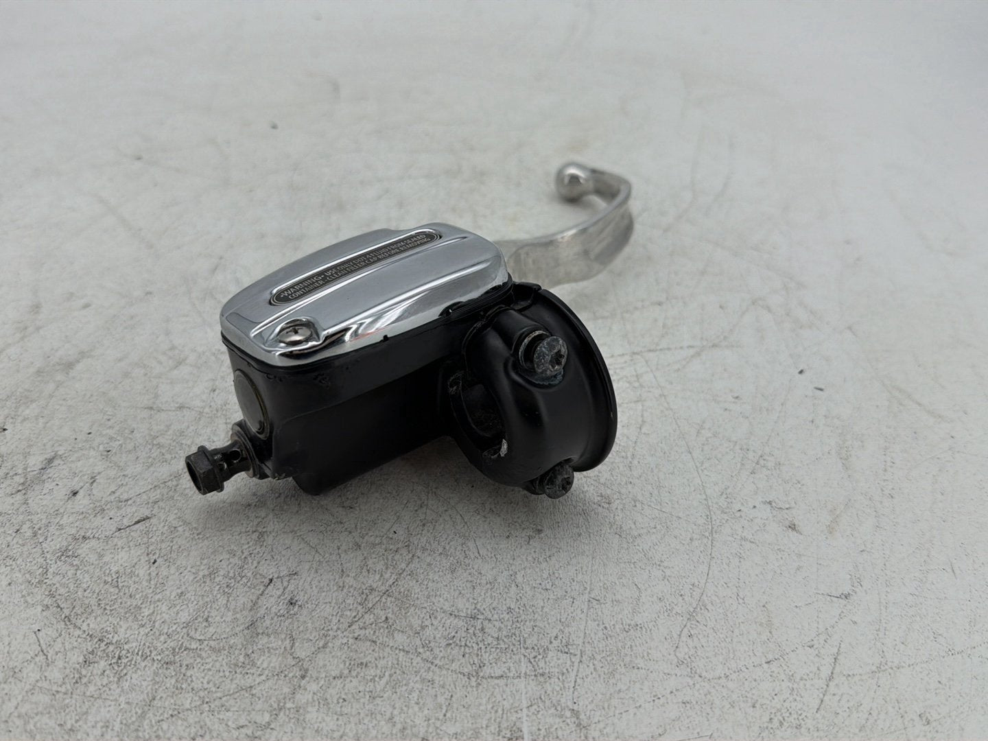 09 Harley Street Glide Touring FLHX OEM Front Right Brake Lever Master Cylinder