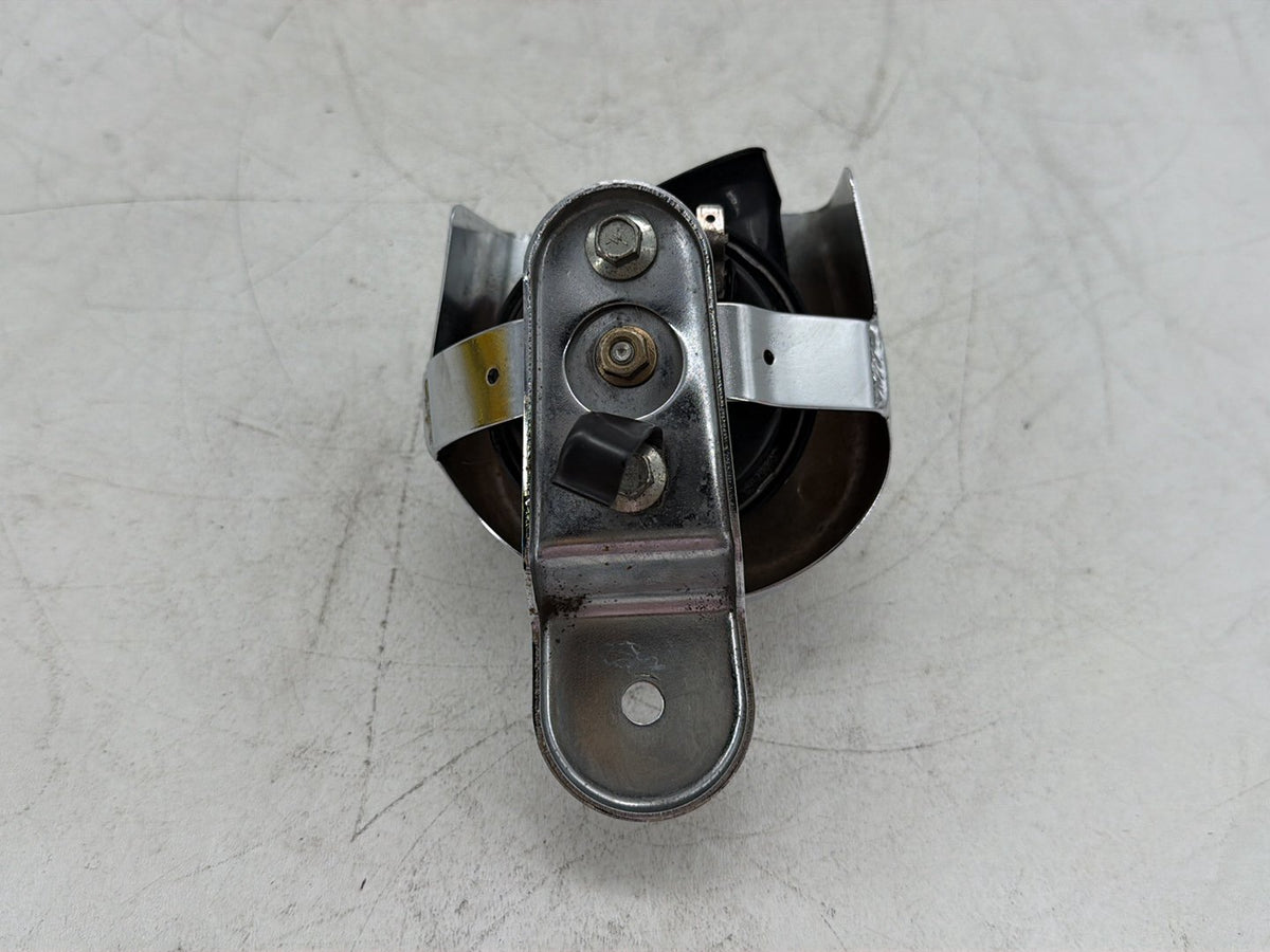 2003 Harley Softail Deuce FXSTD OEM Horn Signal Klaxon Chrome Cover