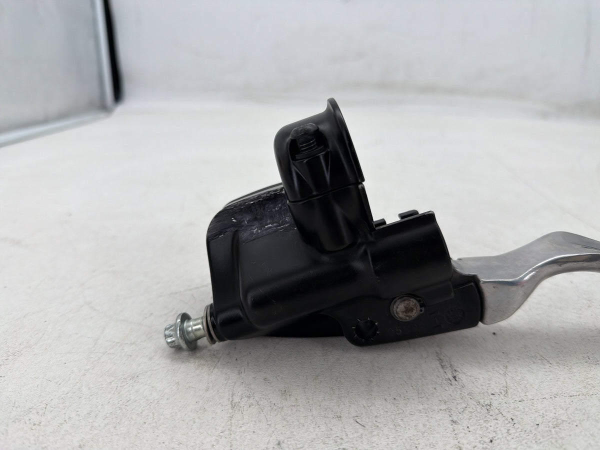 1998 Harley Electra Touring Ultra OEM Front Right Brake Lever Master Cylinder