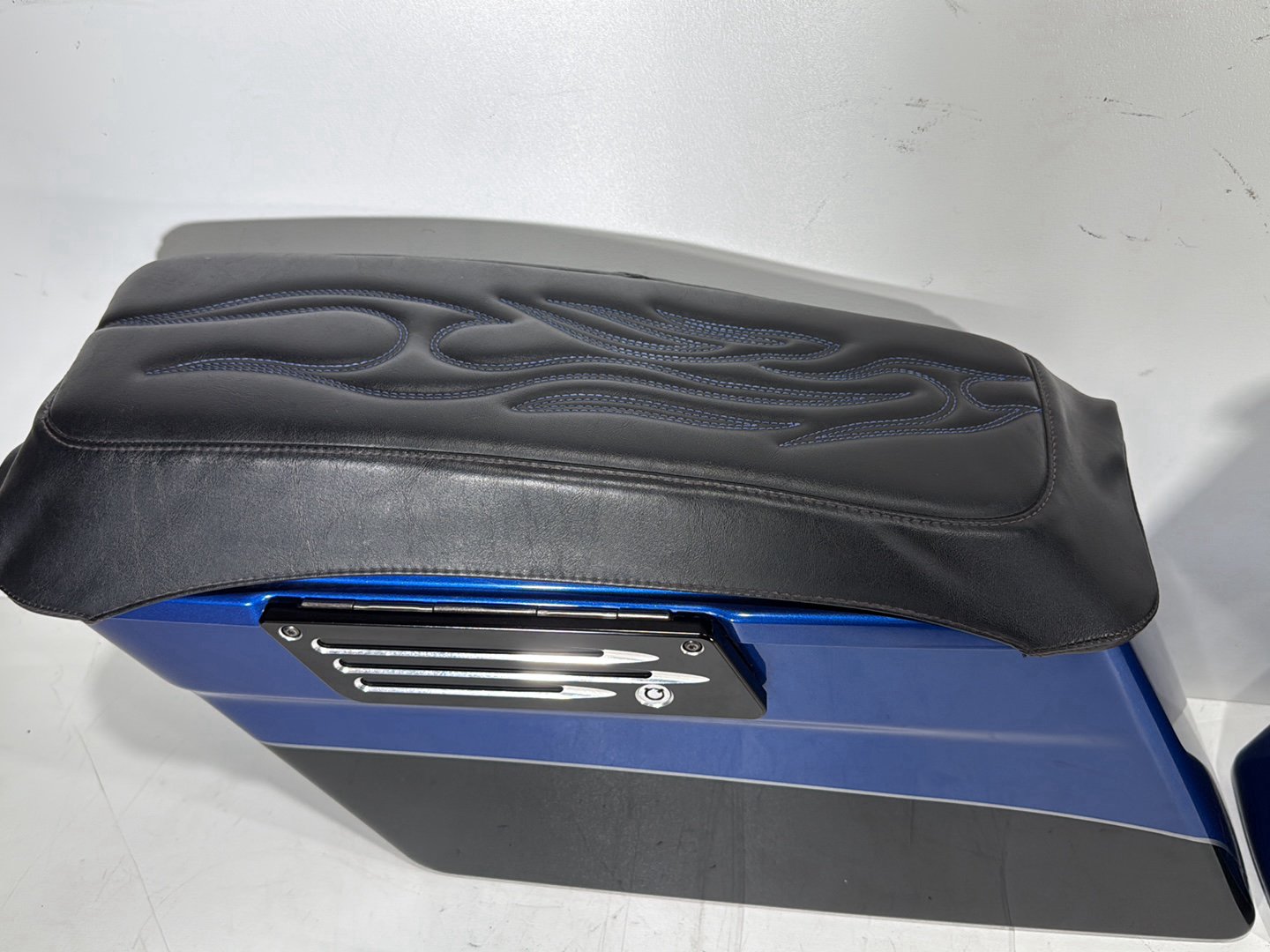 2007 - 2016 Harley-Davidson Touring Electra Glide Ultra Left Right Saddlebags Luggage NOKey 90752-93 , 90753-93