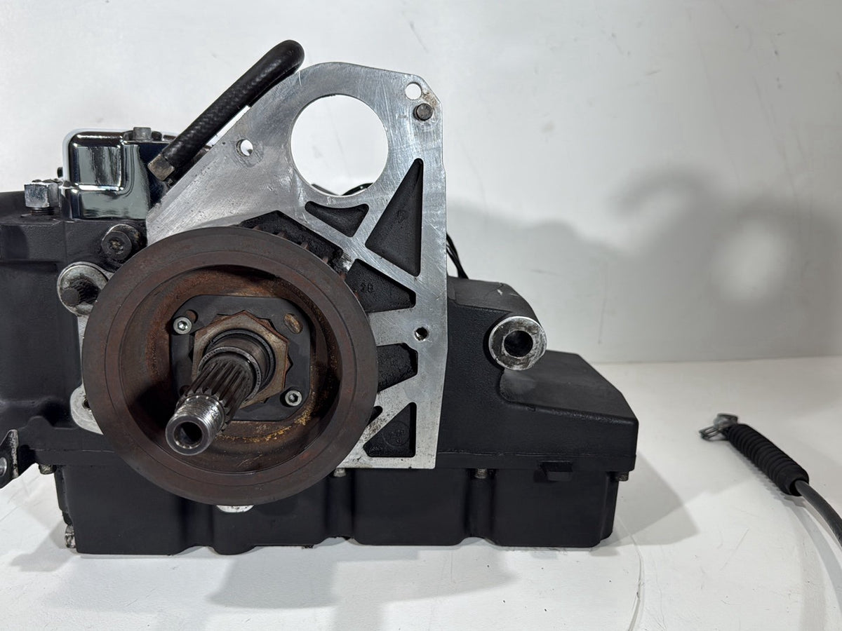 01 Harley Touring Road King Police 5 Speed Transmission Gearbox 78K * CRACKED *