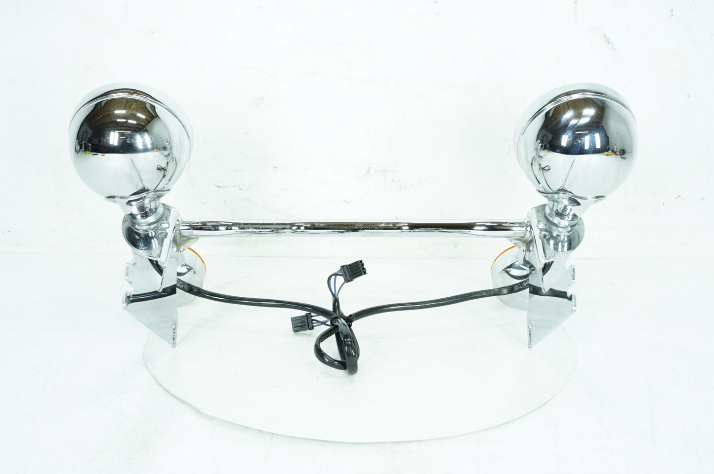 2007 - 2012 Harley-Davidson Touring Electra Glide Classic Front Turn Signal Indicators Aux Light Bar 68712-94A