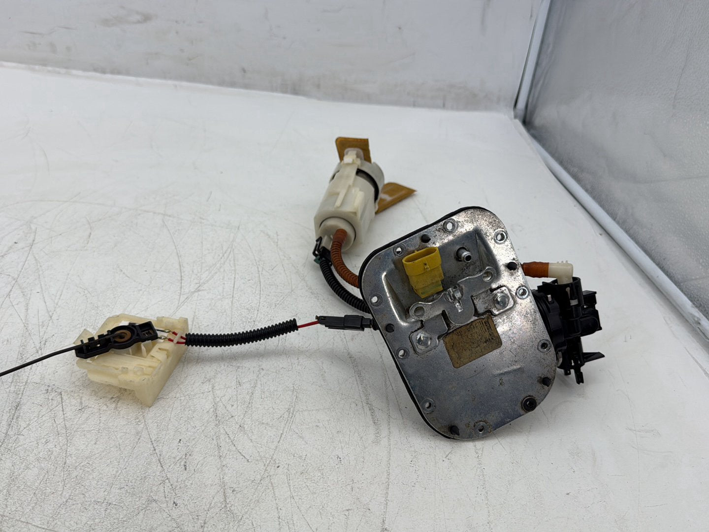2011 Harley Softail FLSTFB Fat Boy OEM Gas Gasoline Fuel Petrol Pump Sending