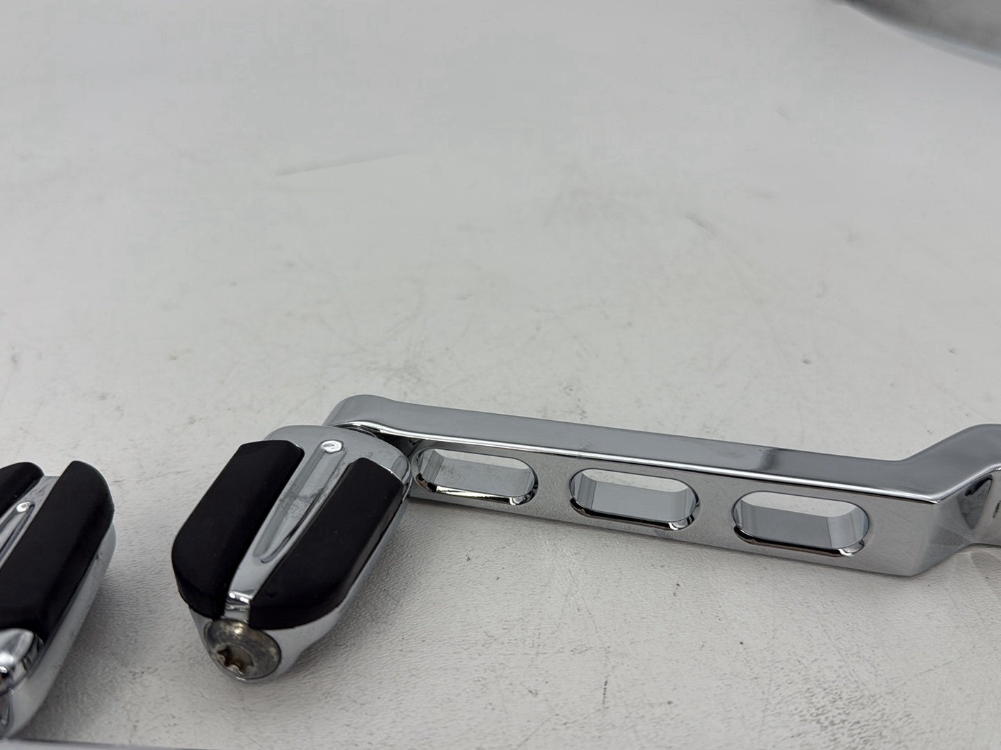 2014 Harley Electra Glide Touring CVO Screamin Eagle OEM Gear Shifter Lever Pedal Pedals
