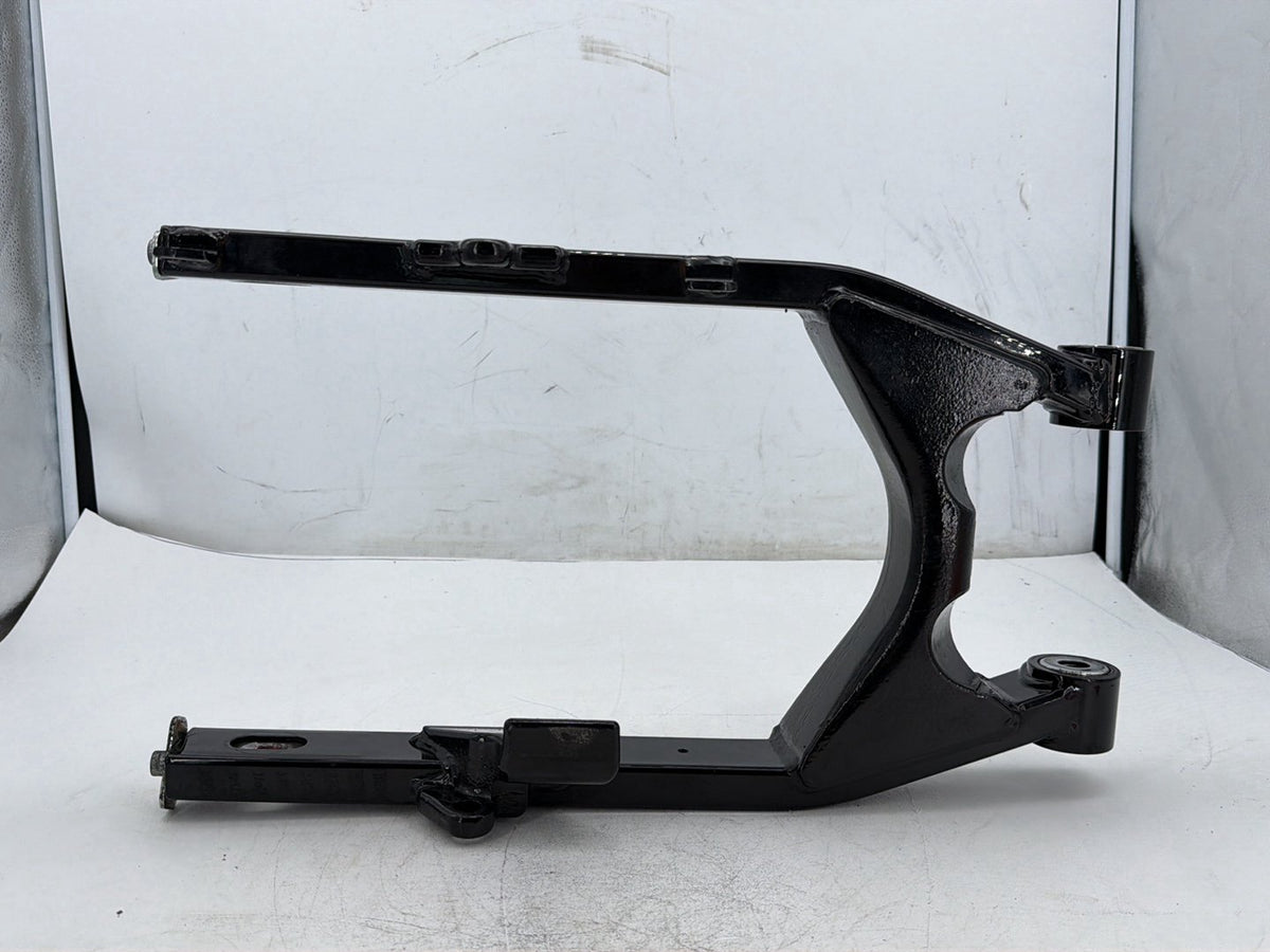 2005 Harley Dyna Wide Glide FXDWG OEM Rear Fork Swingarm Swing Arm