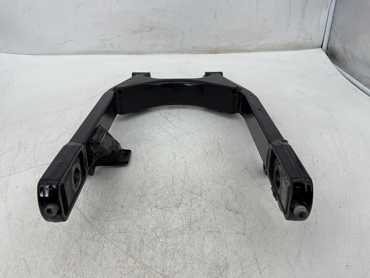 2010 Harley Dyna Fat Bob FXDF OEM Rear Fork Swingarm Swing Arm
