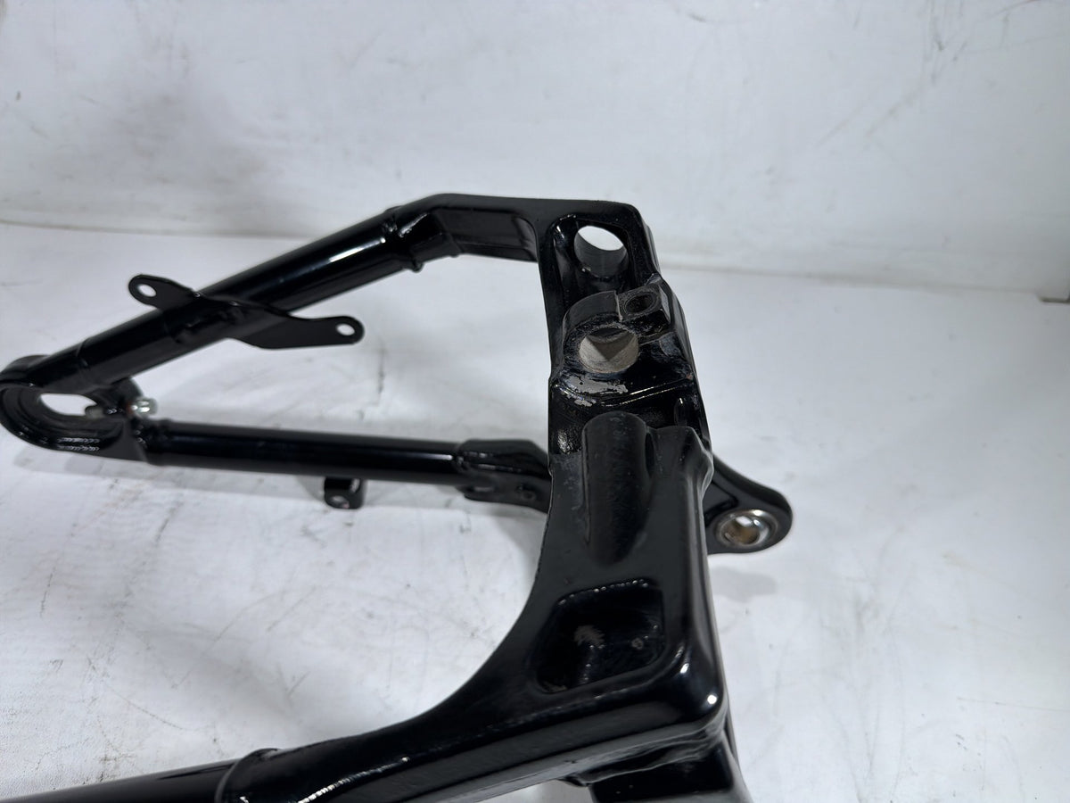 2020 Harley Softail Standard FXST OEM Rear Fork Swingarm Swing Arm
