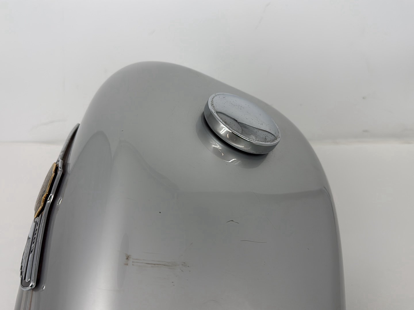 2003 Harley Sportster XL1200C 1200 Custom Anniversary OEM Fuel Gas Tank Gasoline Reservoir