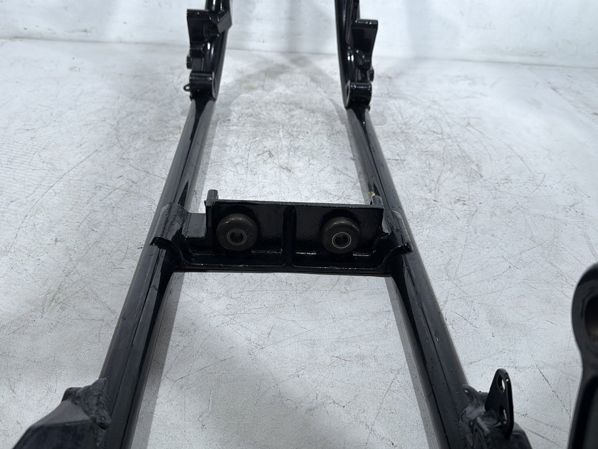 2003 Harley Softail Deuce FXSTD OEM Body Main Frame Chassis CLN CLR