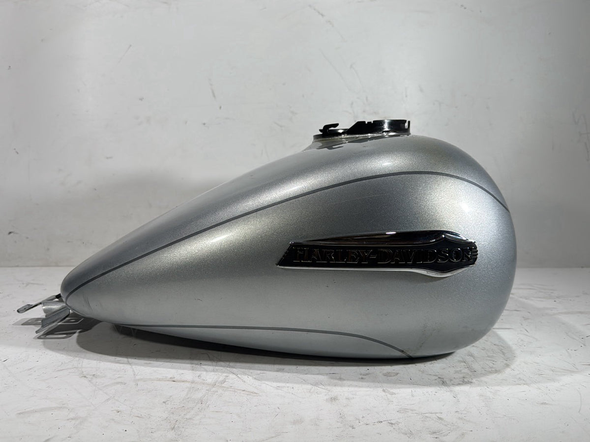 2015 Harley Electra Glide Touring OEM Fuel Gas Tank Gasoline Reservoir DENTED